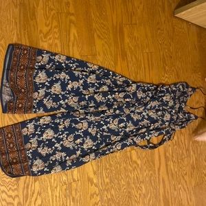 Vici collection jumpsuit. Worn once but didn’t fit me right.